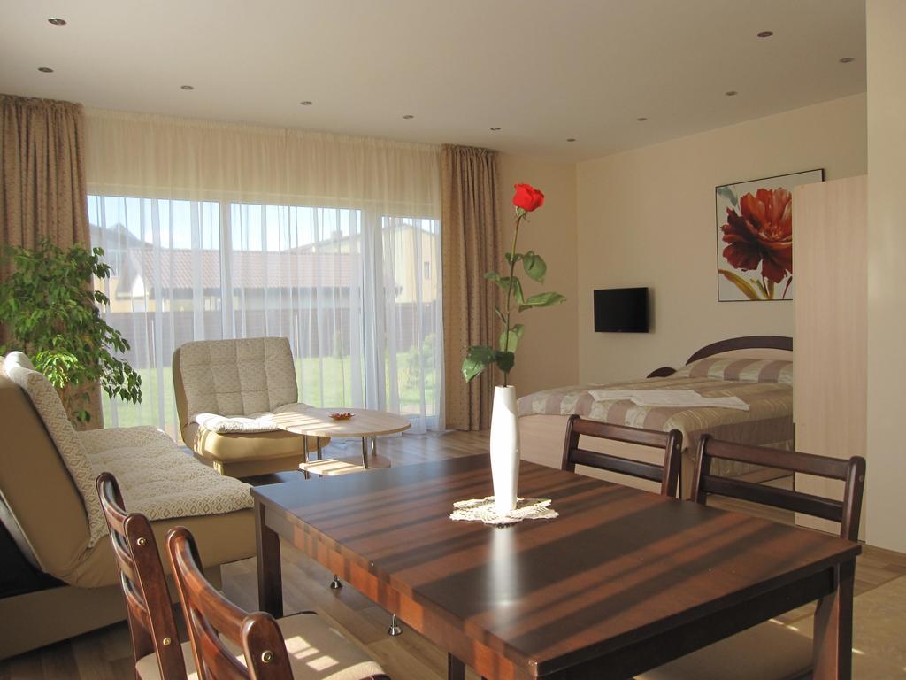 Hotel Vila Laima à Šventoji Extérieur photo