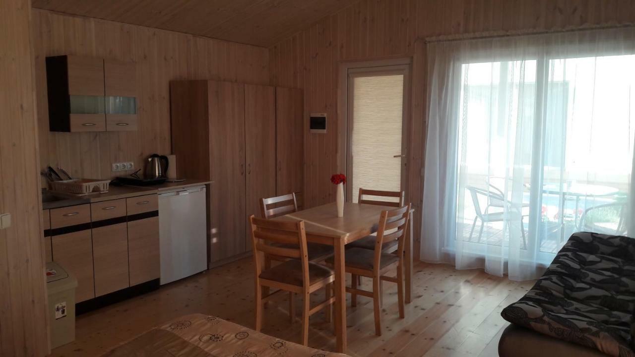 Hotel Vila Laima à Šventoji Extérieur photo